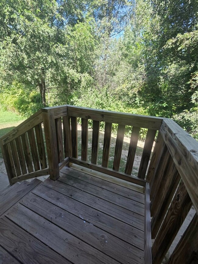 Building Photo - 906 Whitetail Ct