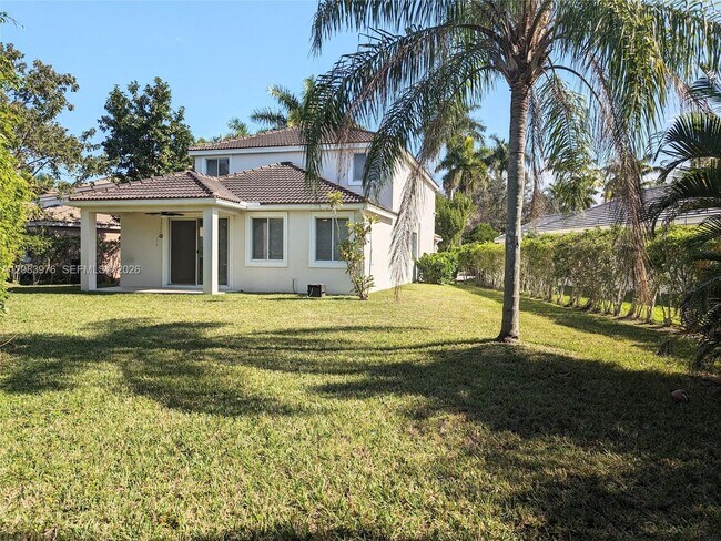 Building Photo - 911 Phoenix Way