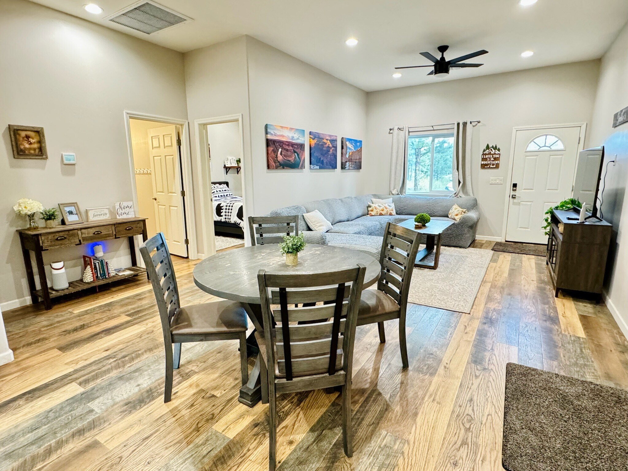 Building Photo - 8688 E Pittman Valley Rd