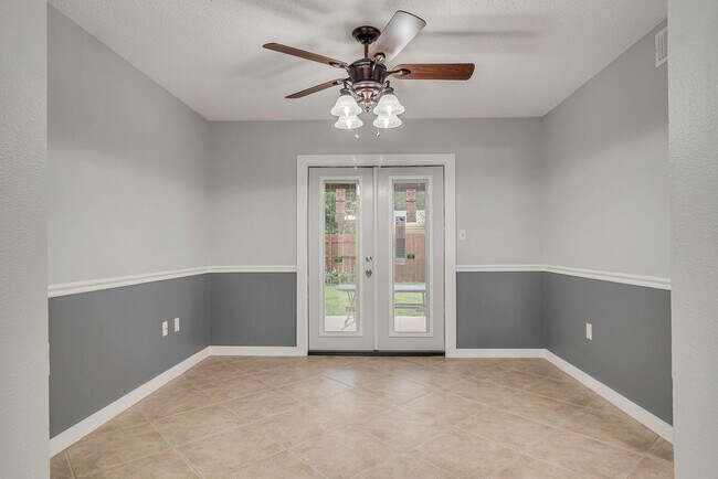 Building Photo - 467 Sandy Ridge Cir