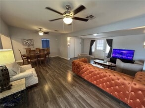 Building Photo - 2020 Santa Paula Dr