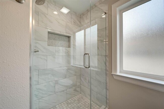 Building Photo - 2234 Kinbrook Dr