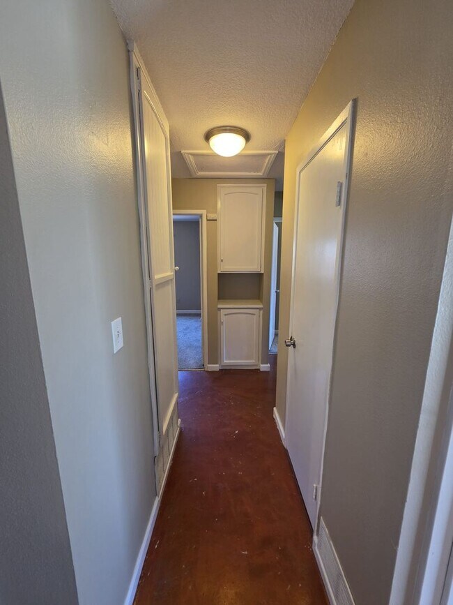 Building Photo - Beautiful 3 bedroom 2 bath Home in Imperial Beach