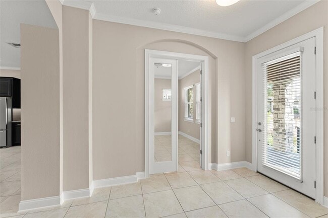 Building Photo - 13833 Behring Ave