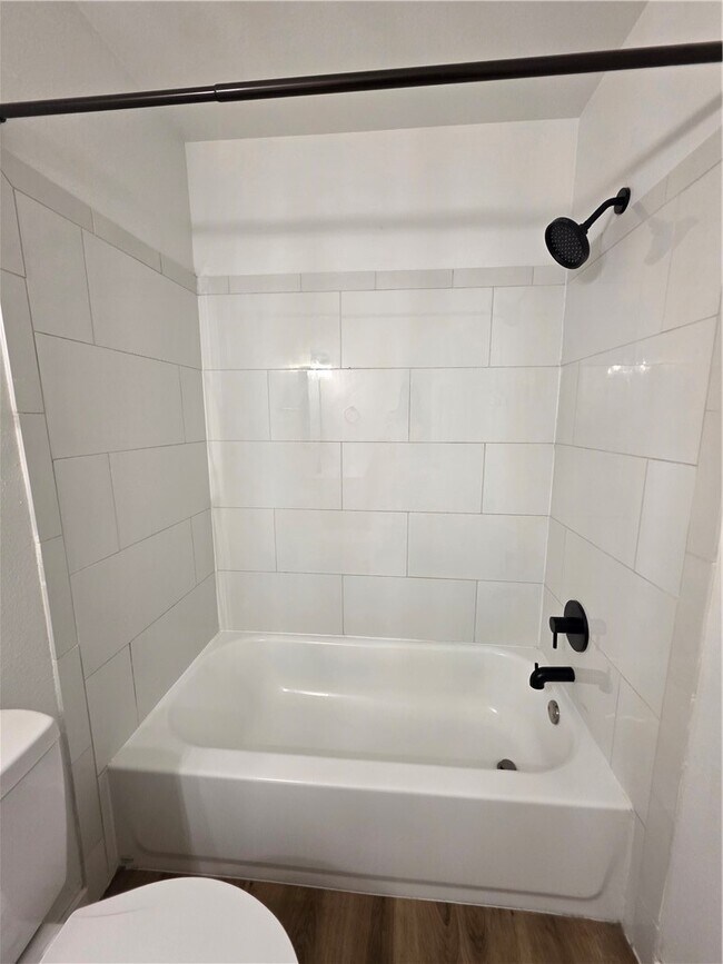 Building Photo - 2304 SE Jayel Terrace