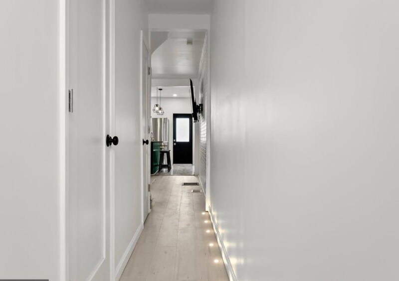 Building Photo - 2002 E Preston St