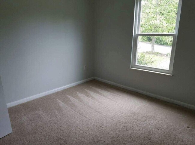Building Photo - Knoxville 37934 - 3 bedroom, 2 bath home, ...