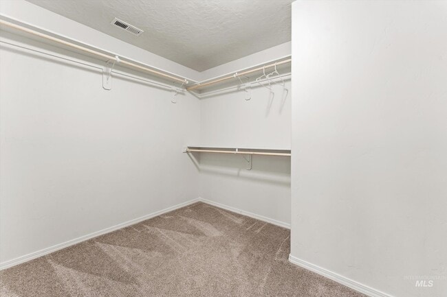 Building Photo - 513 Stanley Lake St