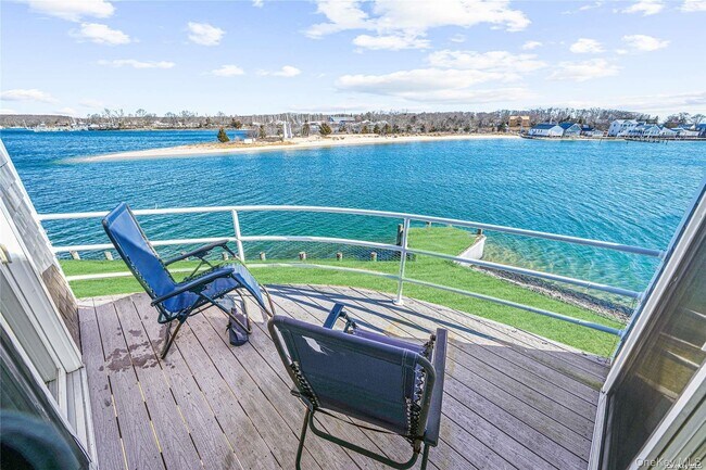 Building Photo - 40 Stirling Cove