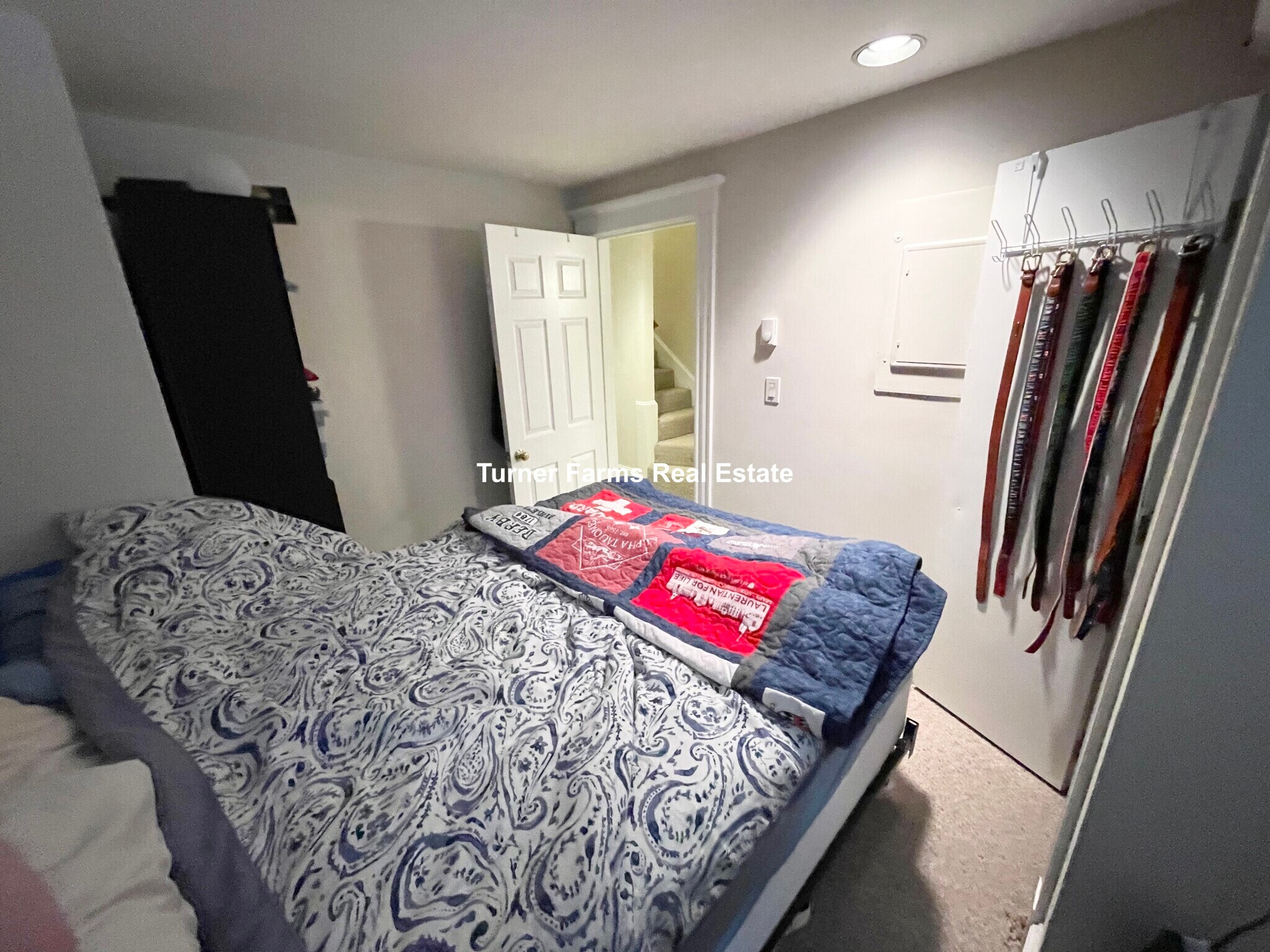 Building Photo - 16 Cedar Lane Way