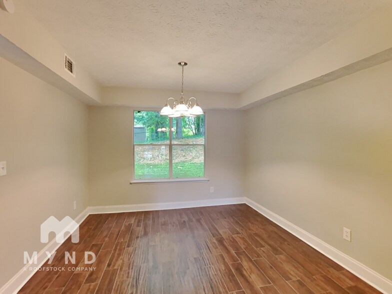 Building Photo - 255 Marcliff Ct
