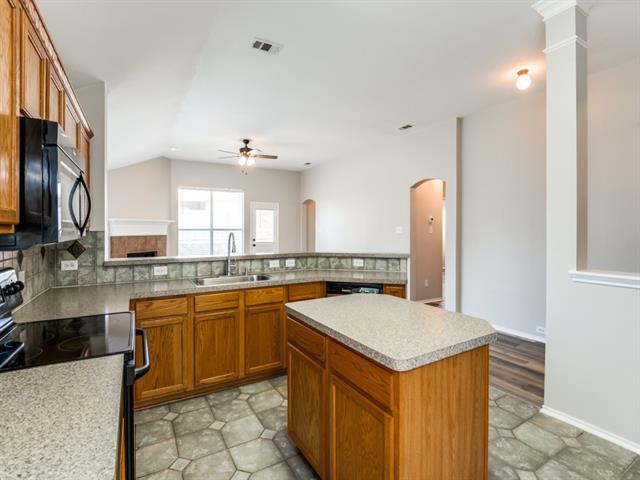 Building Photo - 6817 Columbia Falls Dr