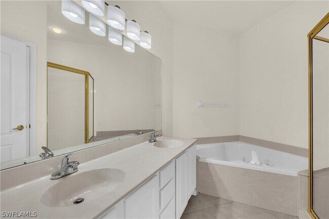 Building Photo - 15065 Tamarind Cay Ct