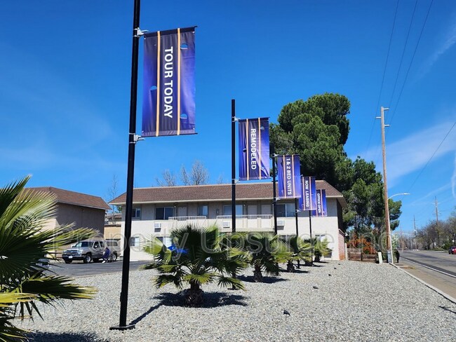 Building Photo - 1230 Canby Rd