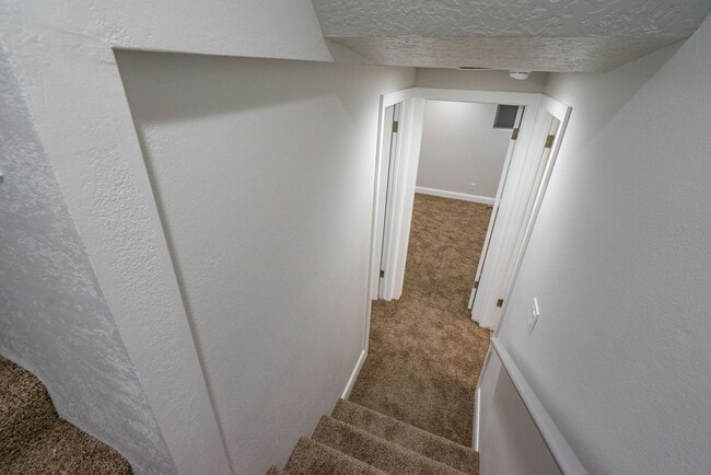 Building Photo - Fully Remodeled Townhome in the Heart of D...