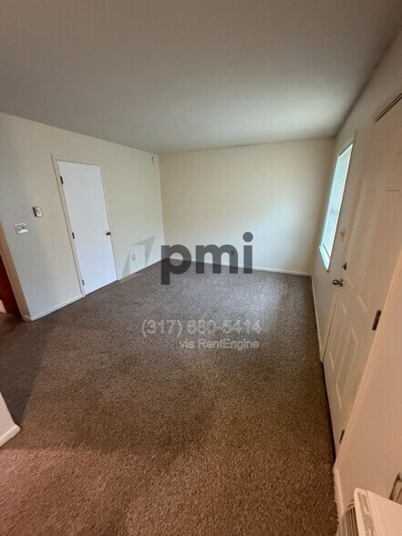Building Photo - 120 W William Dr