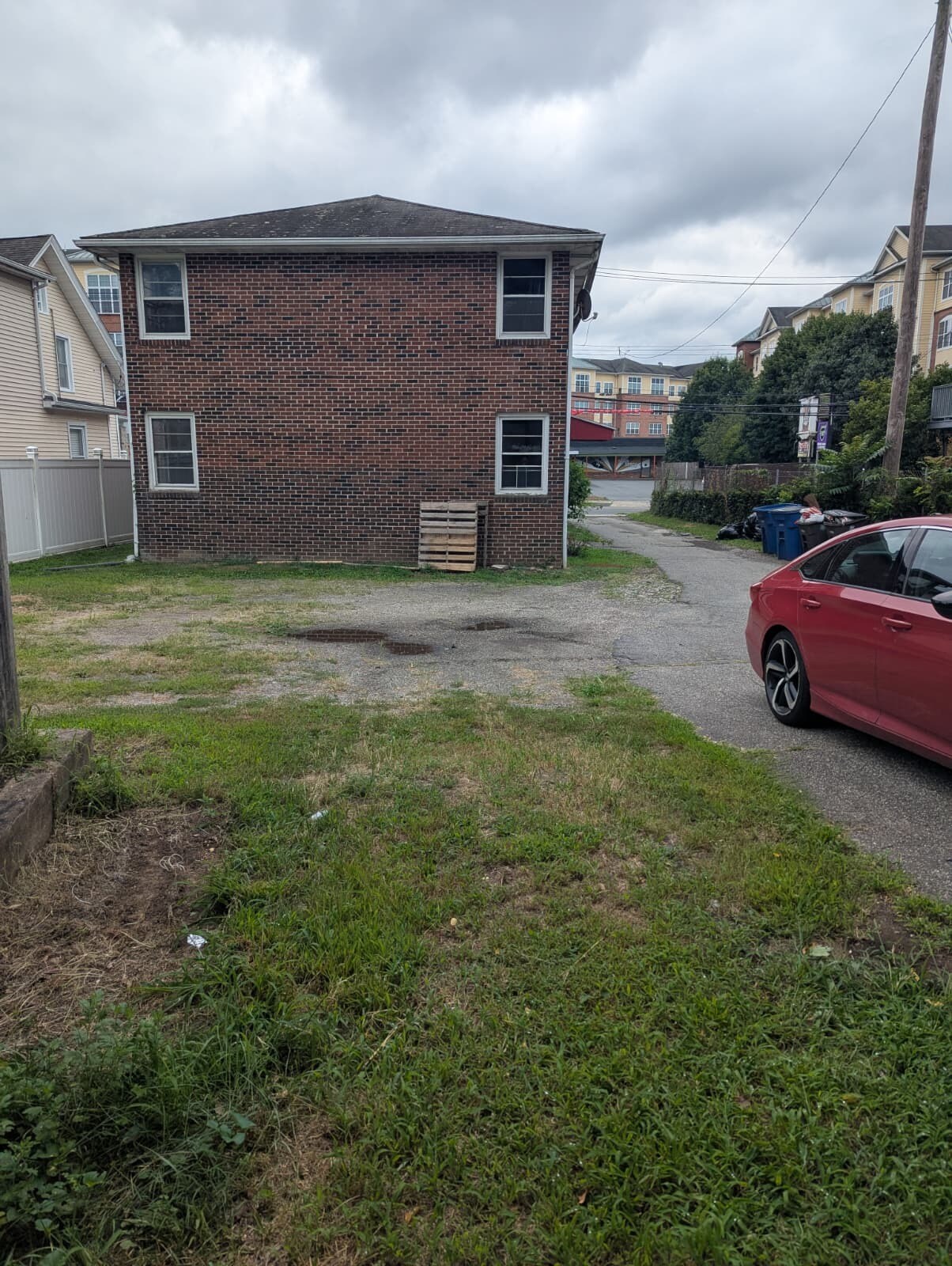 Building Photo - 405 Blake St