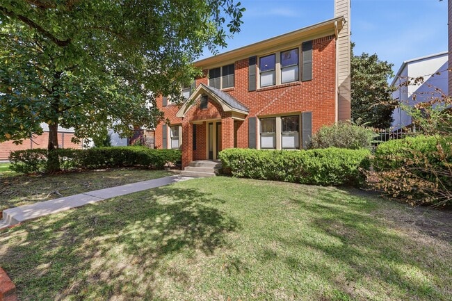 Building Photo - 2132 Tangley St