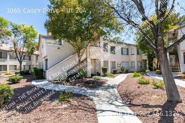 Building Photo - 3065 Casey Dr