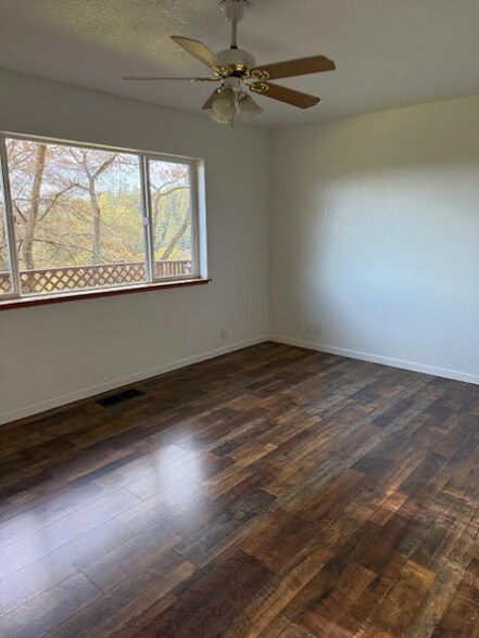 Building Photo - 18852 CA-88