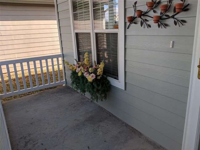 Building Photo - 21111 Sweet River Ln