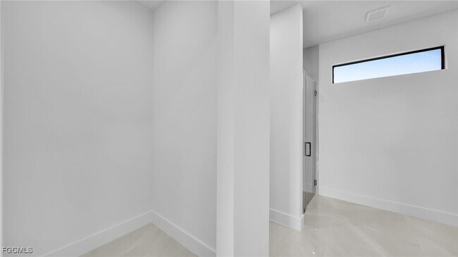 Building Photo - 1717 NW 2nd St