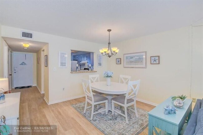 Building Photo - 9940 S Ocean Dr