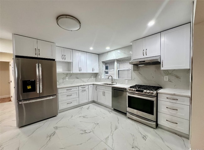 Building Photo - 150-31-150-22 22nd Ave