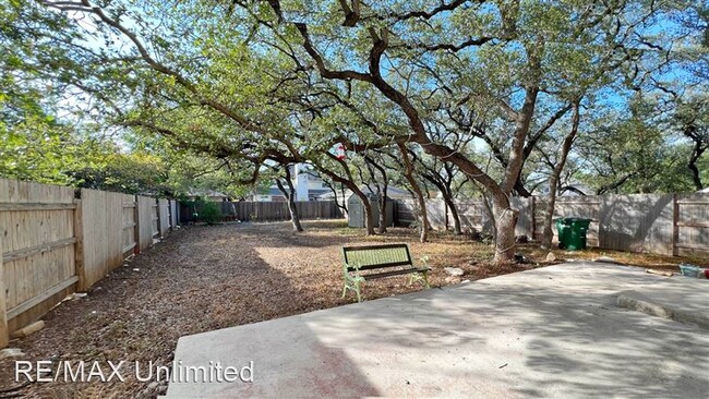Building Photo - 4707 Shavano Ct