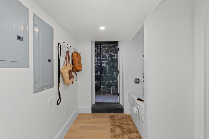 Building Photo - 817 29th St