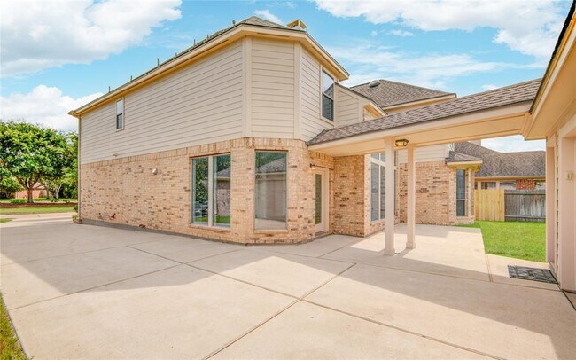 Building Photo - 26122 Salt Creek Ln