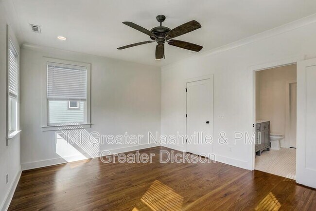 Building Photo - 1113 Park St