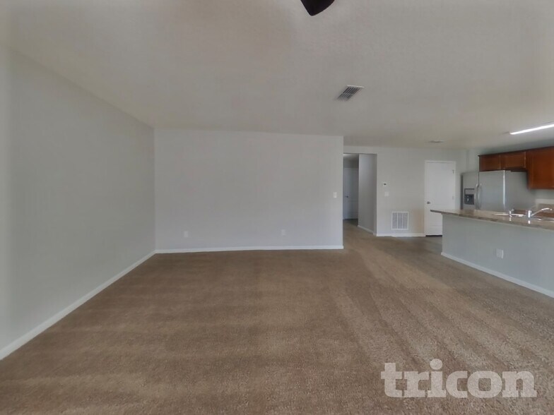 Building Photo - 464 Harley Dr