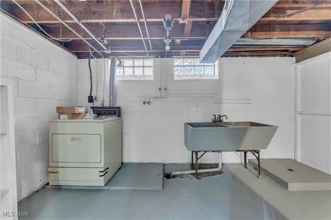 Building Photo - 2703 Hearthstone Rd