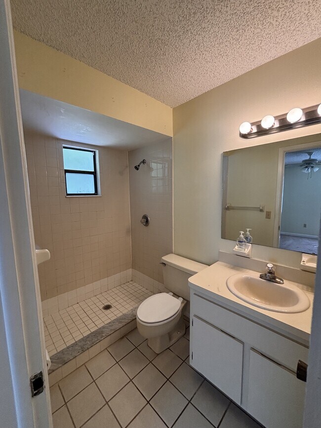 Building Photo - 8075 W Homosassa Trail