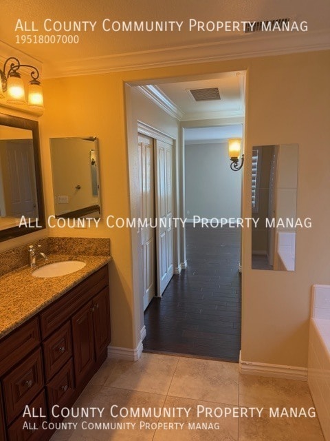 Building Photo - 70 Loganberry-