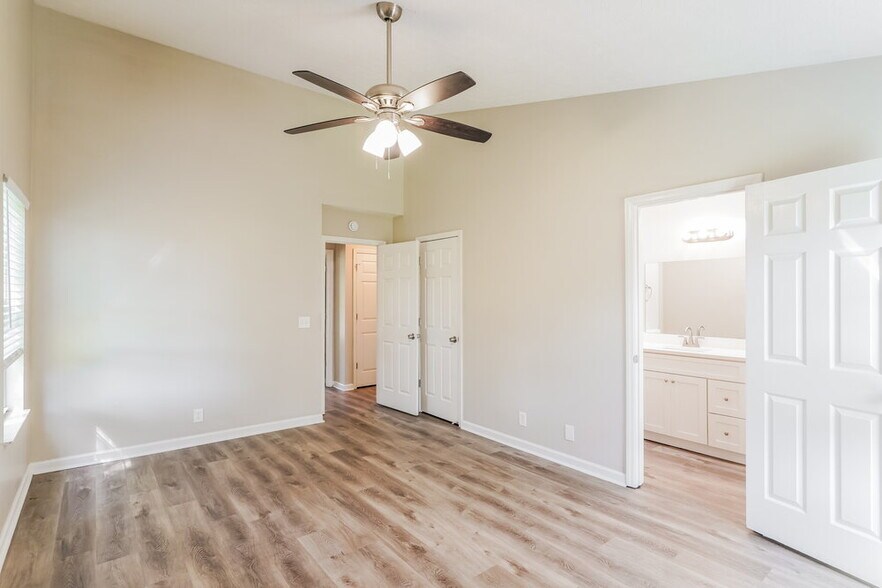 Building Photo - 404 Sorensen Way
