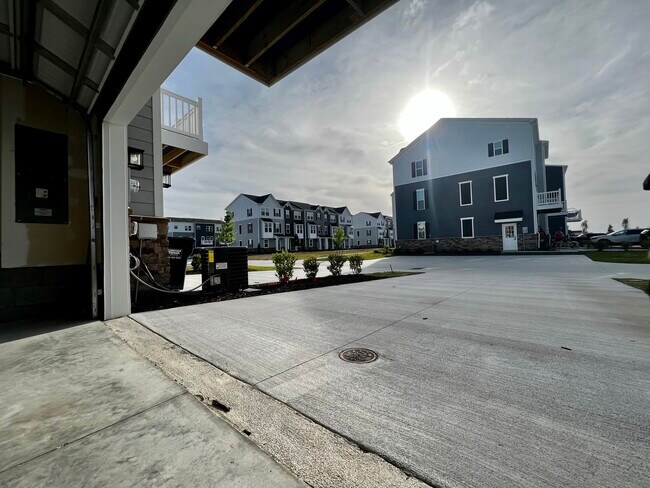 Building Photo - 208 Fost Blvd