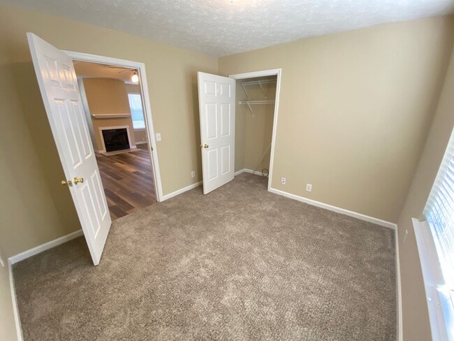 Building Photo - For Lease - 3 Bed, 2 Bath, 1338sqft home in Lebanon