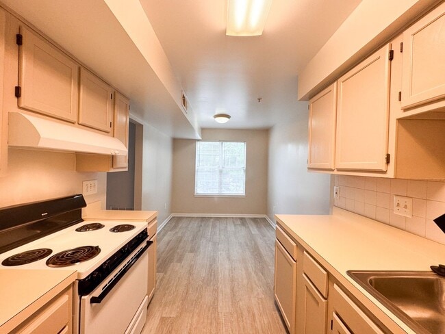 Building Photo - 2501 McVeary Ct
