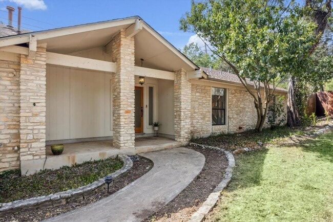 Building Photo - 3609 Peregrine Falcon Dr