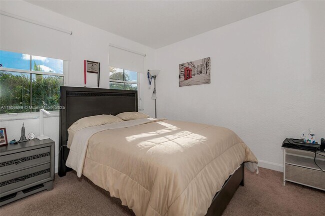 Building Photo - 3816 SW 169th Terrace