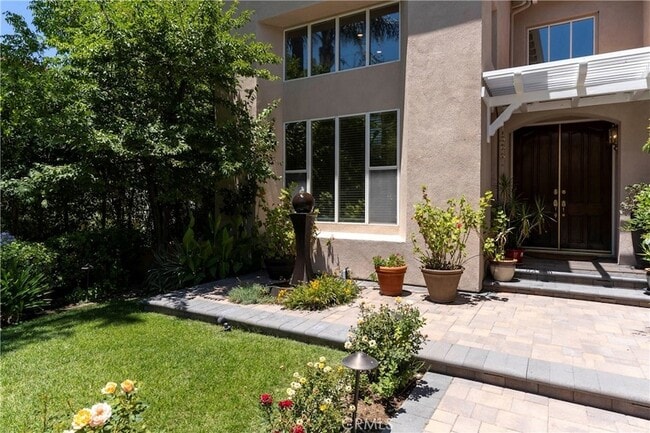 Building Photo - 7371 Westcliff Dr