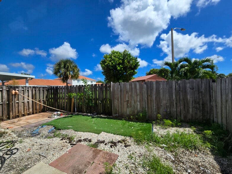 Building Photo - 18171 SW 109th Pl