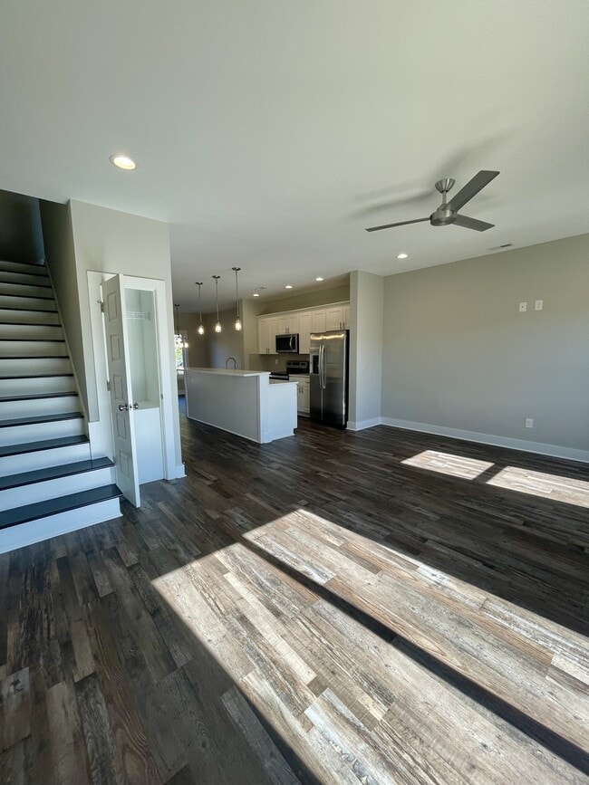 Building Photo - 47 Zentry Pl