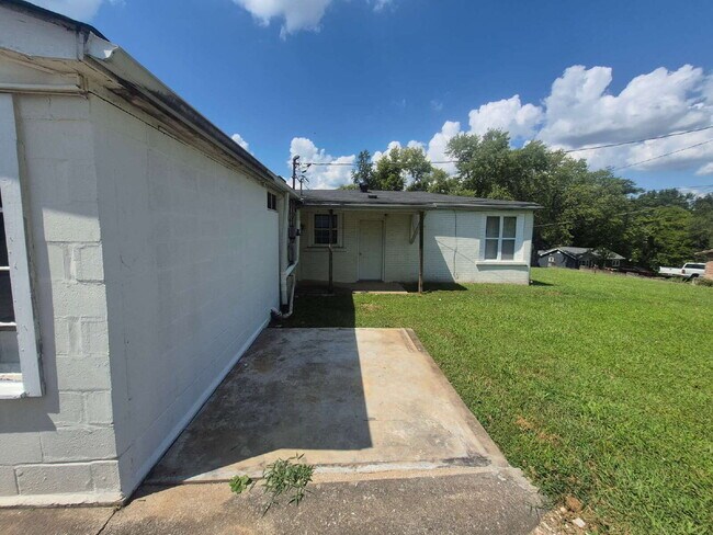 Building Photo - 349B HICKORY HEIGHTS
