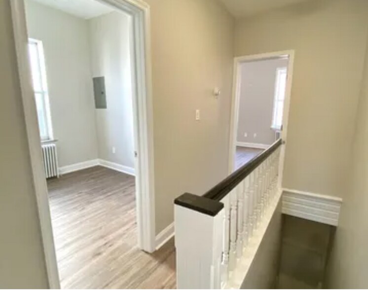 Building Photo - 2308 S 15th St