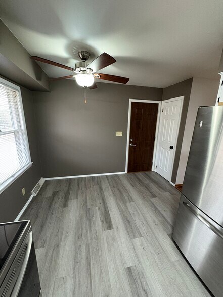 Building Photo - 2950 N 184th St