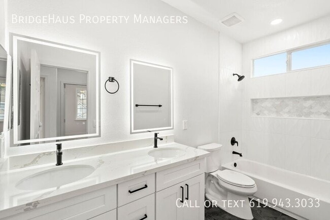 Building Photo - 1048 Sunset Crossing Point