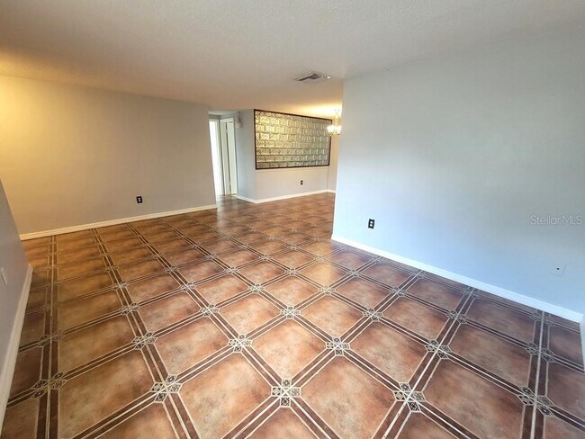 Building Photo - 3702 Sail Dr